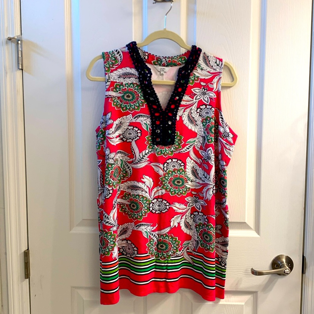 Crown & Ivy Sleeveless Tunic Size M